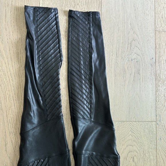 Spanx Faux Leather Moto Leggings - Picture 10 of 10